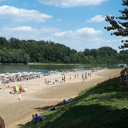 Gyula-tanya Vendeghaz Vakantiehuis